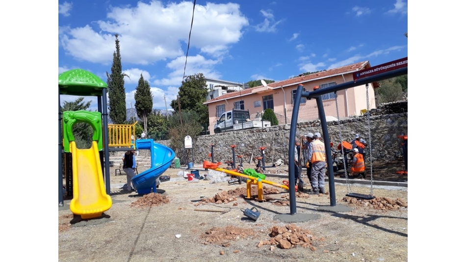 Ahmetlere Çocuk Parkı Kuruluyor