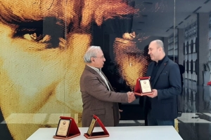 Dernekte Plaket Töreni