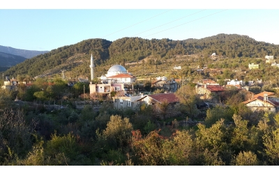 Ahmetlerin Yeni Camisi