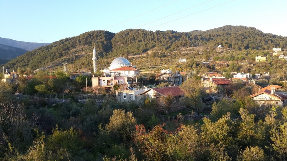 Ahmetlerin Yeni Camisi